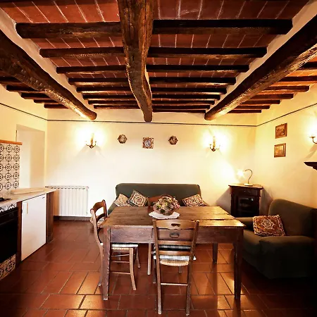 Holiday home Locazione Turistica Borgo Elena Cortona